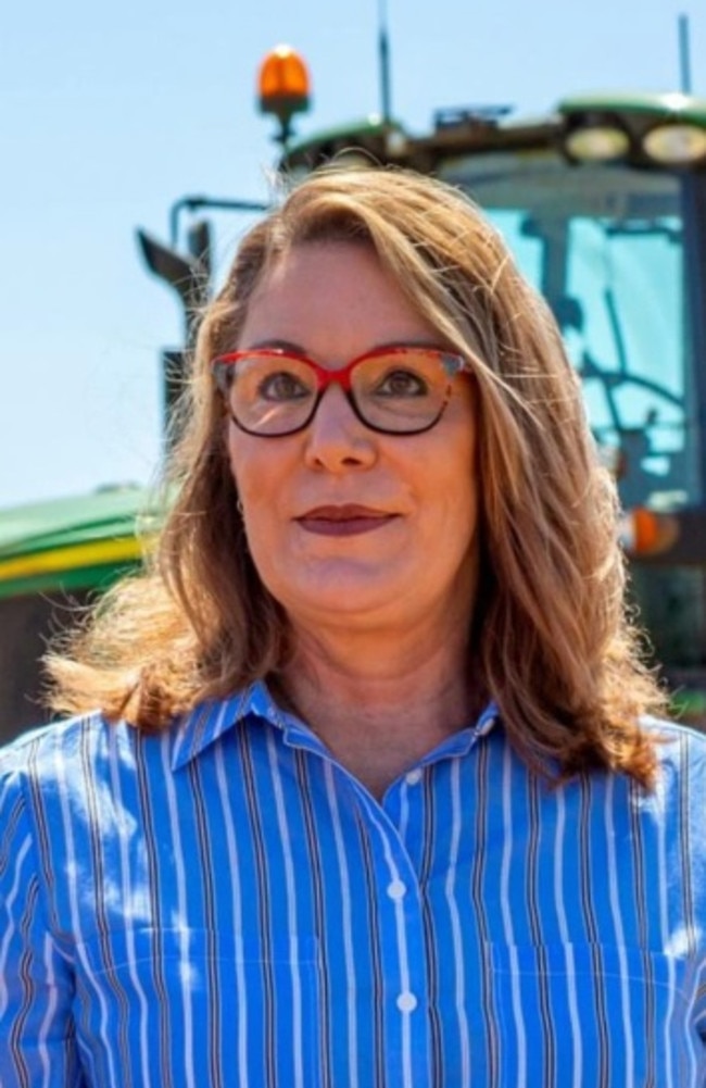 Mayoral challenger Helen Blackburn has built an insurmountable lead over incumbent Jack Dempsey and will be the next mayor of Bundaberg Regional Council.