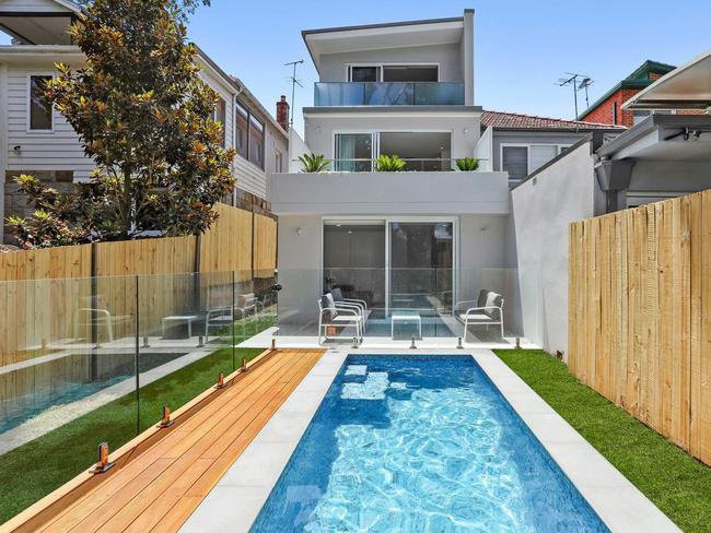19 Carlisle St, Rose Bay. NSW Real Estate.