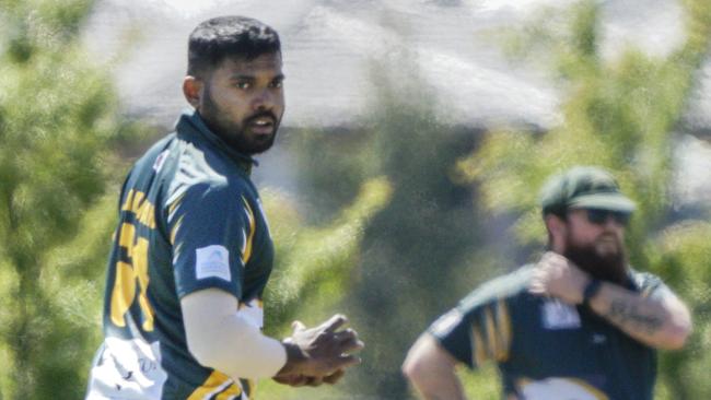 Lakshan bowling for Clyde. Picture: Valeriu Campan