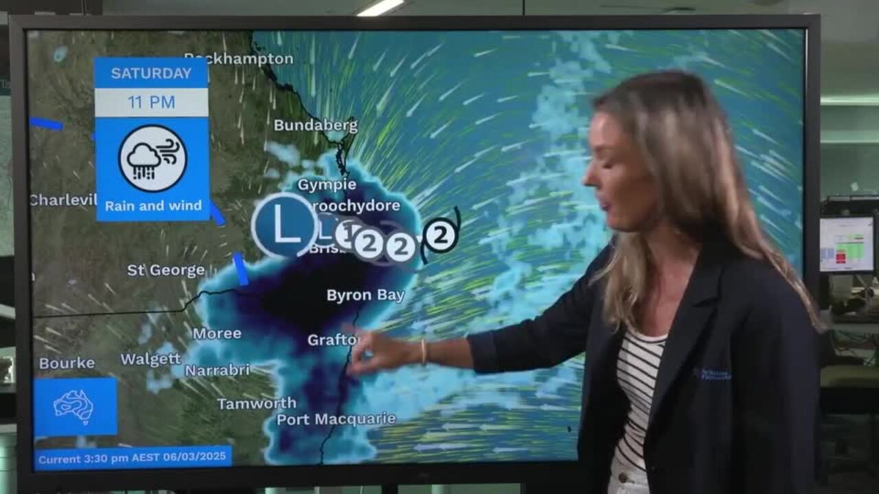 Cyclone Alfred rainfall to peak across Friday and Saturday