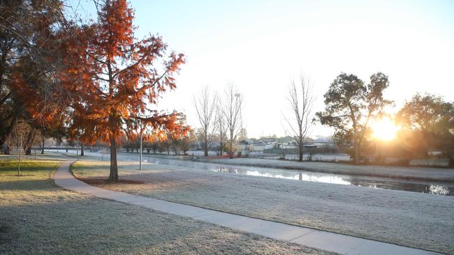 The first day of winter tomorrow will bring a cold change to Queensland. Picture: Peter Wallis