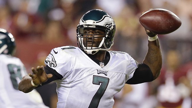 Michael Vick, Eagles blow out Redskins in high-scoring game