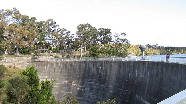 The Whispering Wall at the Barossa Valley is an architectural marvel.