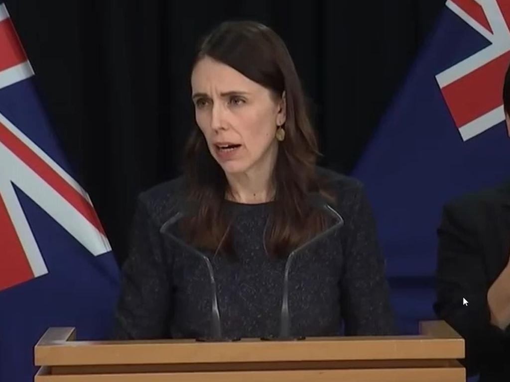 Jacinda Ardern announces the return of coronavirus.