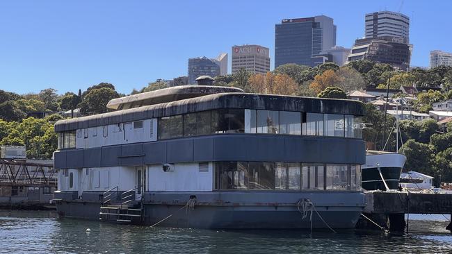 A photo of a boat on Sydney Harbour.