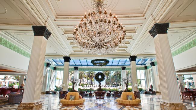 The gorgeous Palazzo Versace lobby.