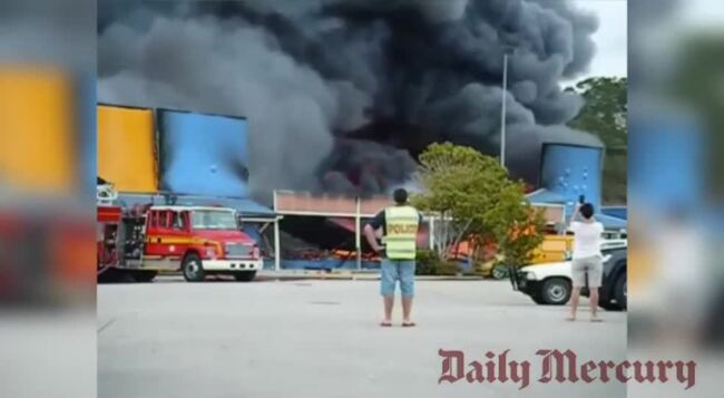 Mackay'S Greenfields Blaze 2012: 10 Year Anniversary Of Toys R Us Inferno |  The Courier Mail