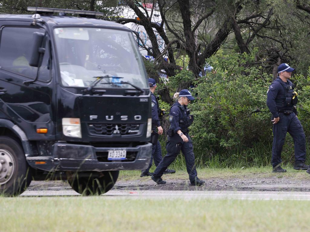 Police pictured at a crime scene on Foreshore Road in Botany where Ms Li’s body was found. Picture: Damian Shaw