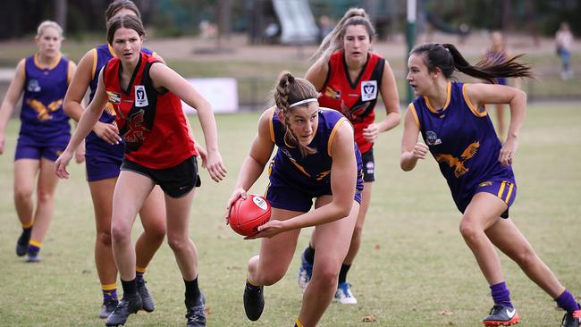 Vermont's Abbey Rutherford heads forward with the ball during a clash with Knox  .Picture : Ian Currie