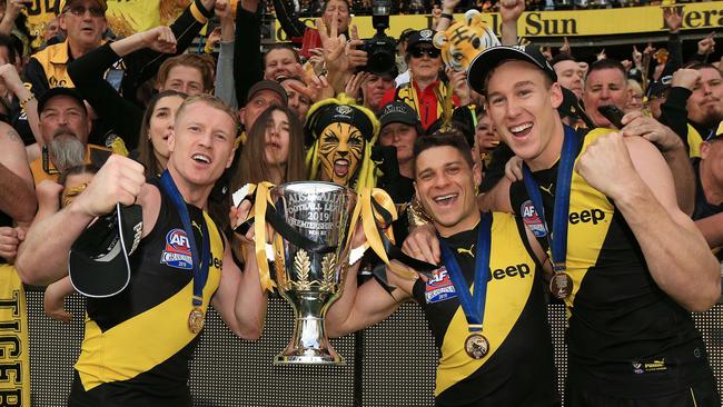 The AFL has discussed the possibility of holding a three-game grand final series this year.