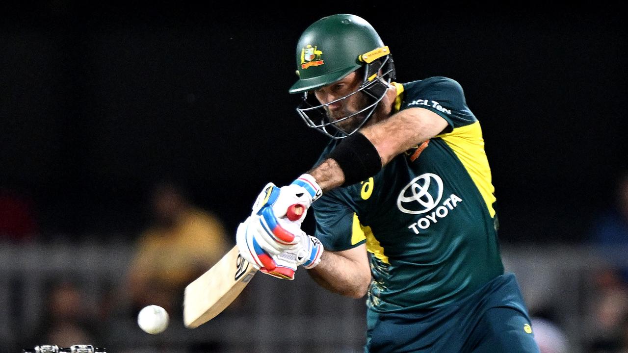 Maxwell unleashes, bowlers dine out, in big T20 win