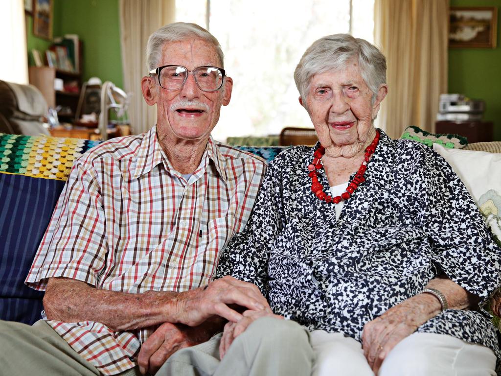 Collaroy Plateau’s Cliff and Joan Parker celebrate 70 years marriage ...