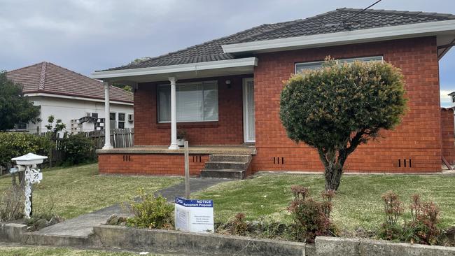 The existing house will go to make way for a childcare centre for 100 children.