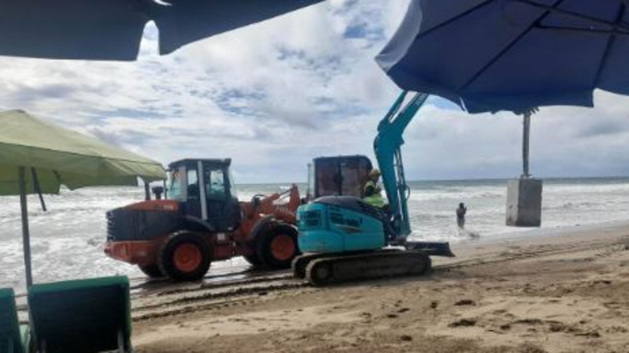 Volunteers often pick up rubbish in Bali. Picture: Facebook/Tracey Hull