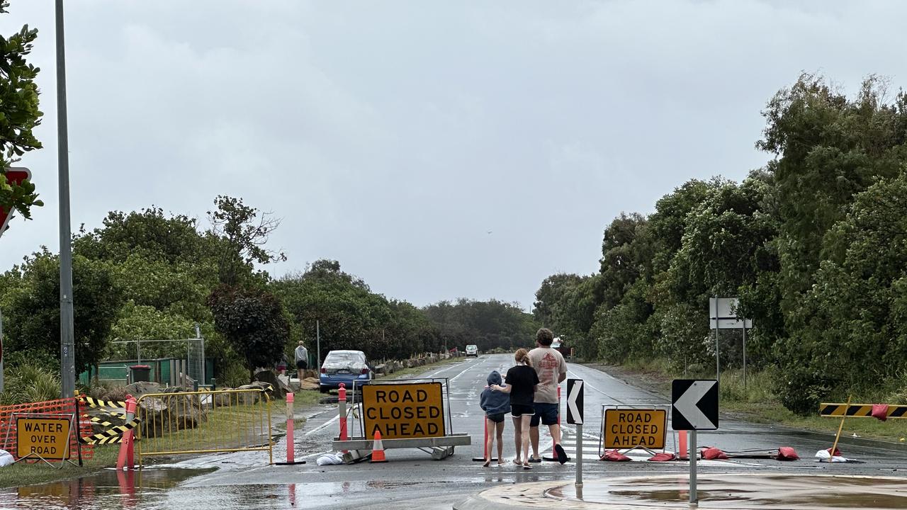 Gold Coasters heading out to the Spit ignoring warning signs