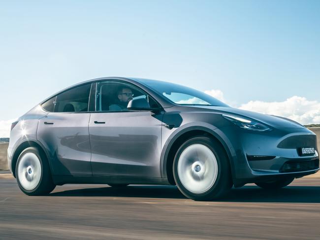 2022 Tesla Model Y RWD v Hyundai Ioniq 5 RWD comparison test. Photos by Thomas Wielecki.