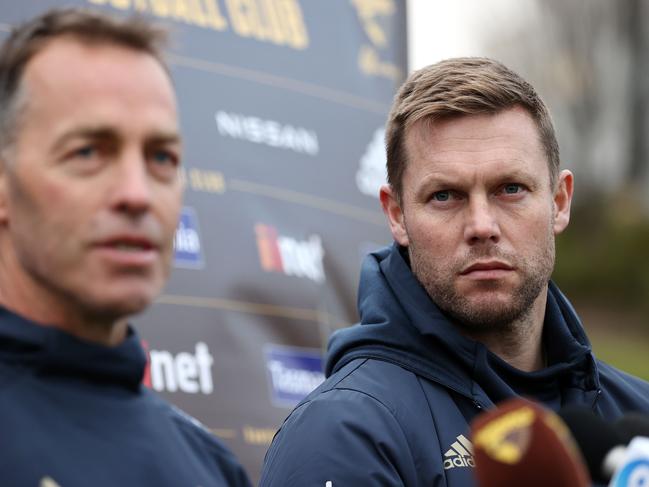 Sam Mitchell and Alastair Clarkson speak in July 2021. Picture: Michael Klein