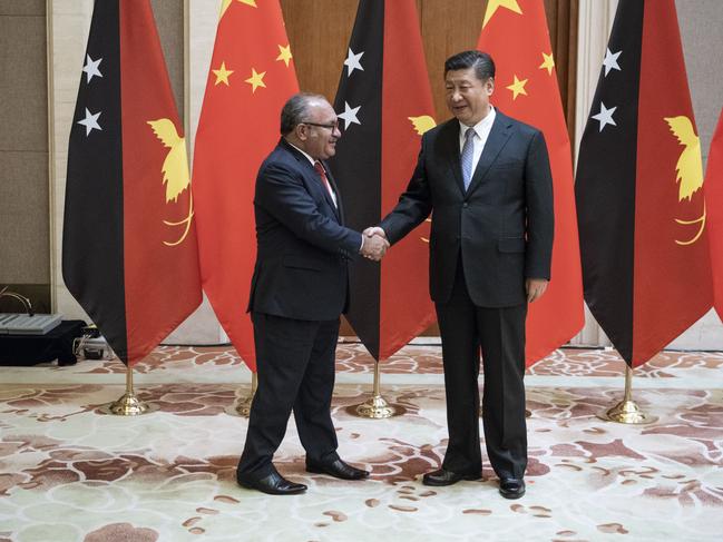 BEIJING, CHINA - JUNE 21: Papua New Guinea Prime Minister Peter O'Neill (L) meets China's President Xi Jinping at the Diaoyutai State Guesthouse on June 21, 2018,  Beijing, China.  (Photo by Fred Dufour-Pool/Getty Images)