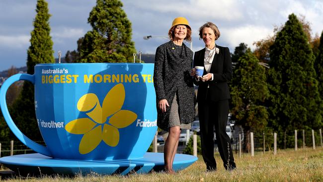 <s1>Governor Kate Warner promoting the fundraising event Australia’s Biggest Morning Tea outside Government House, left, with Cancer Council Tasmania CEO Penny Egan.</s1>                        <ld pattern=" "/>