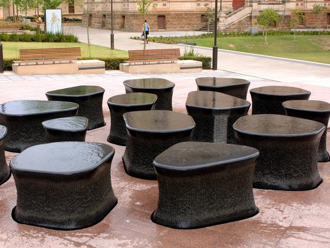 WATER FEATURE, SCULPTURE ON NORTH TERRACE NEAR ART GALLERY. "14 PIECES" WATER FEATURE BY ANGELA AND HOSSEIN VALAMANESH, IN NORTH TERRACE, ADELAIDE, SA.