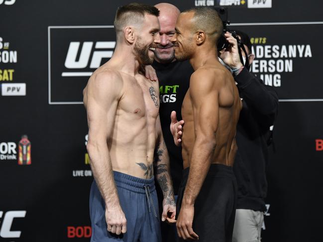 Tim Elliott and Jordan Espinosa face off during the UFC 259 weigh-in. Picture: Jeff Bottari/Zuffa LLC)