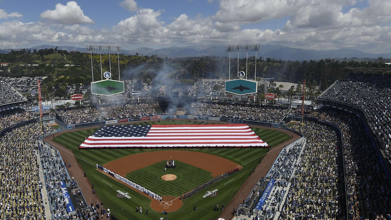 Thousands Of Fans Disappointed At Dodgers After Shortage Of Hello Kitty Mug  Giveaway - CBS Los Angeles