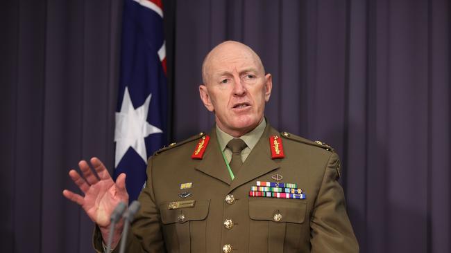 Covid-19 taskforce commander, Lieutenant General John Frewen said the gap should start to close at a higher rate. Picture: NCA NewsWire / Gary Ramage