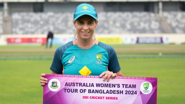 Australian all-rounder Sophie Molineux has won back her national contract and looms as a key part of the side’s campaign in 2023-24, which includes a T20 World Cup and the Ashes. Picture: Abhishek Chinnappa / Getty Images