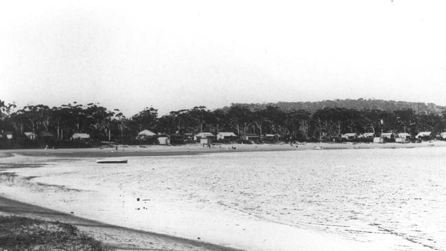 THEN: Ettalong Beach circa 1920s Picture Central Coast Libraries Gostalgia.