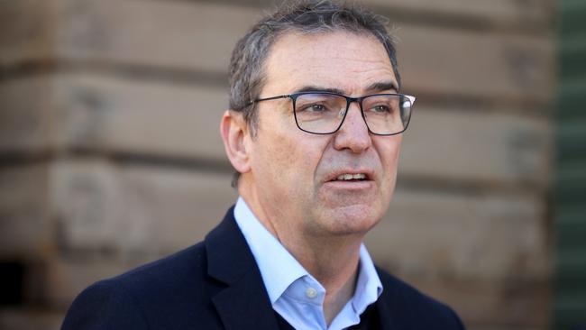 South Australian Premier Steven Marshall says Victorian clubs will have to be placed in quarantine before playing in the state.