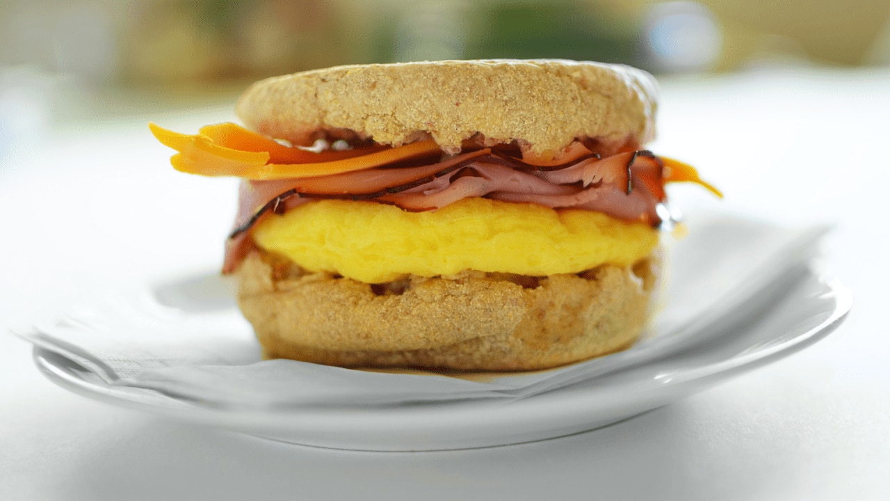 <h3>#1. Ham, egg and cheese muffin</h3><p><span>For this recipe, simply layer sliced ham, a boiled egg, a slice of cheese, a handful of baby spinach and a condiment of your choice on a multigrain English muffin.&nbsp;</span></p><p><span>I like to use ham rather than bacon for this as it does not require cooking. Once you have boiled your eggs, this is an &lsquo;assembly only&rsquo; breakfast.&nbsp;</span></p><p><span>Prepare a few of these at the start of the week, and if wrapped individually or stored in individual containers, they&rsquo;ll last for a few days in the fridge. When you&rsquo;re ready to eat them, simply heat them in a sandwich press or the microwave. </span></p>