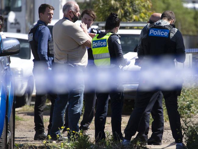 MELBOURNE, AUSTRALIA - NewsWire Photos DECEMBER 09, 2020: A man in his late 80's has shot a man believed to be in 50"s in the shoulder at an address in Rebecca Drive, Ravenhall. Police are investigating the incident. Picture: NCA NewsWire / Sarah Matray