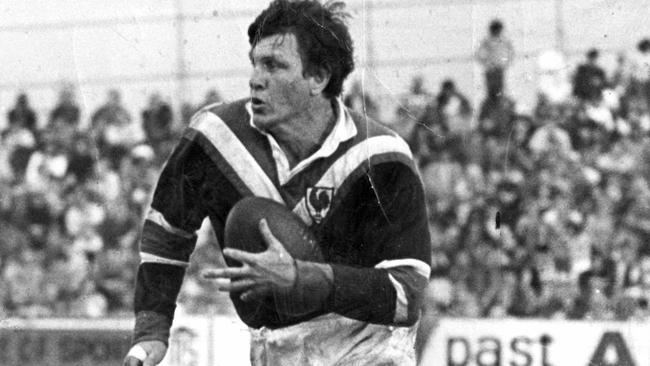 Legendary lock Ron Coote played for both sides.