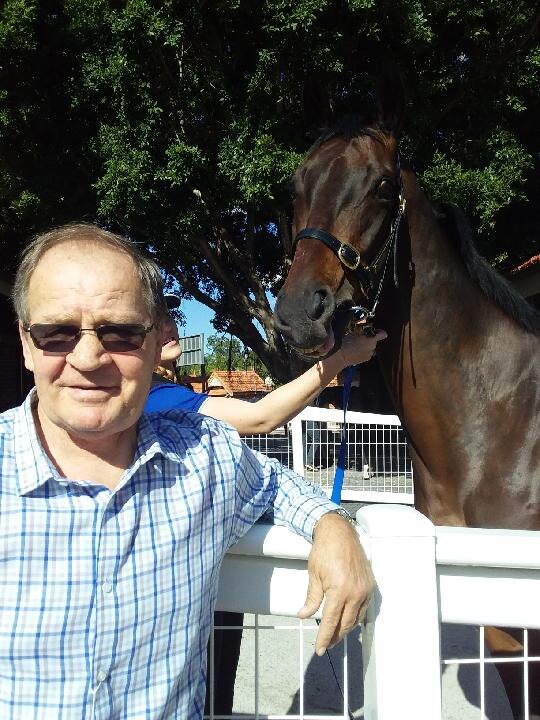 Tommy Raudonikis with race horse Sunday Session. Picture: Supplied.