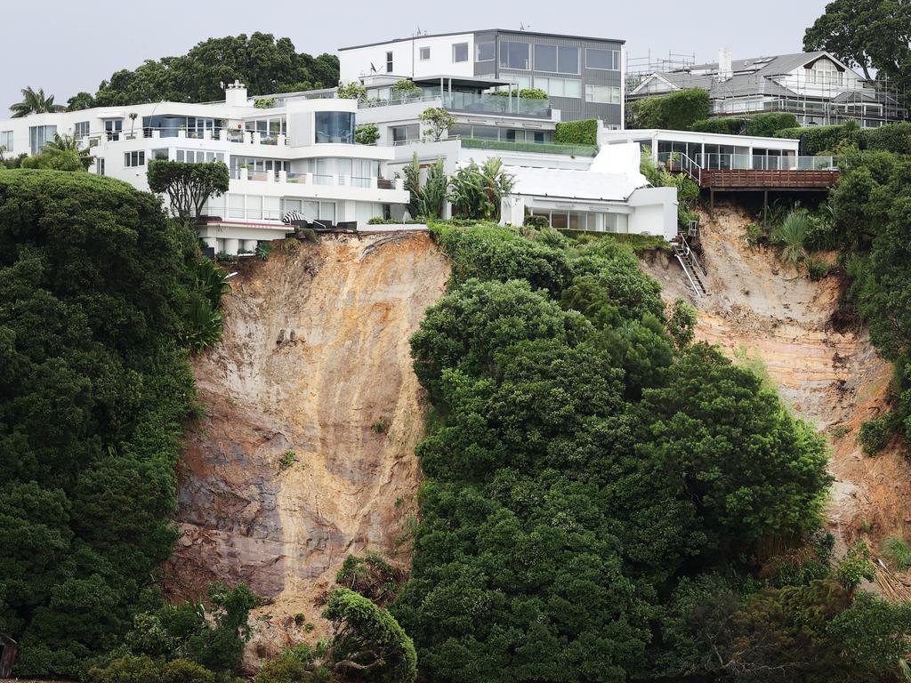 A large slip on the cliffs below Parnell make houses unsafe in Auckland. Picture: Getty Images