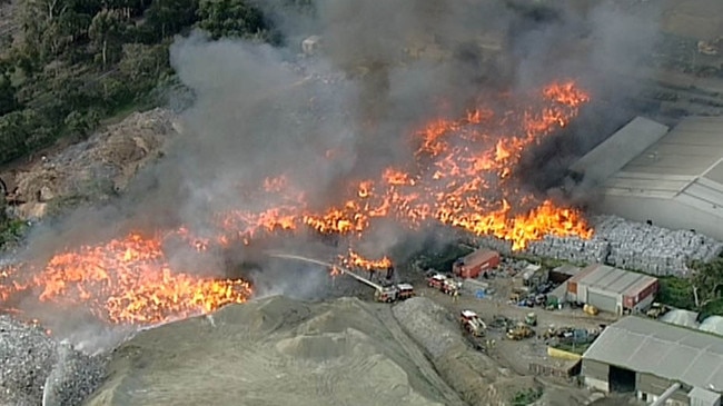 The 2017 recycling plant fire in Coolaroo. Picture: 7 News