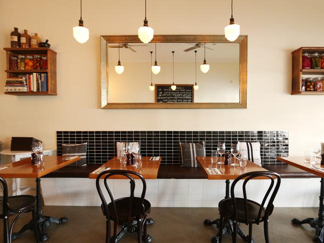 <h2>Cat’s Pyjamas</h2>Woolloongabba is becoming Brisbane’s Little France. With good bakeries and a deli, the fiveways has an old feel, with Euro-focused Pearl Cafe and other eateries, plus a slew of antique stores in the surrounding streets — and now new neighbour Catbird Seat Bistro. <b><a href=