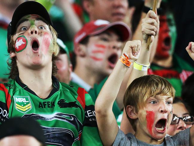 South Sydney fans celebrate a try during NRL Grand Final between South Sydney Rabbitohs v Canterbury Bulldogs at ANZ Stadium. pic. Phil Hillyard