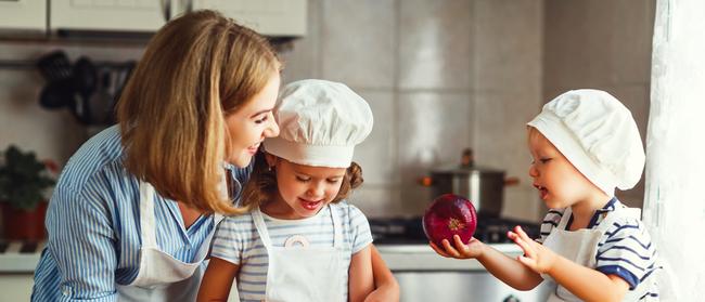 Role modelling healthy eating is a good way to ensure your children are eating well