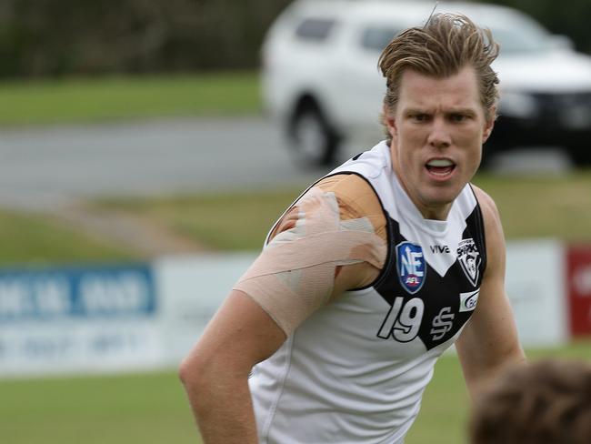 Southport star Tom Fields will play for Waratah in its 2020-21 NTFL season opener against Palmerston to honour the memory of his late best mate, former Warriors and Sharks ruckman Alex Aurrichio. Picture: TERTIUS PICKARD