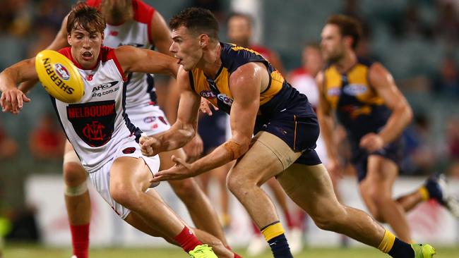 PERTH, AUSTRALIA - MARCH 09: Luke Shuey of the Eagles handballs during the JLT Community Series AFL match between the West Coast Eagles and the Melbourne Demons at Domain Stadium on March 9, 2017 in Perth, Australia. (Photo by Paul Kane/Getty Images)