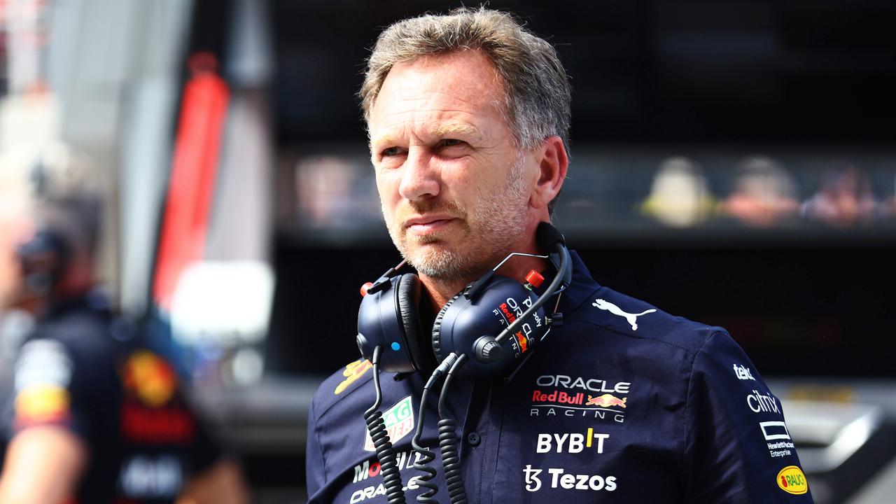 ZANDVOORT, NETHERLANDS - SEPTEMBER 02: Red Bull Racing Team Principal Christian Horner looks on from the pitwall during practice ahead of the F1 Grand Prix of The Netherlands at Circuit Zandvoort on September 02, 2022 in Zandvoort, Netherlands. (Photo by Mark Thompson/Getty Images)