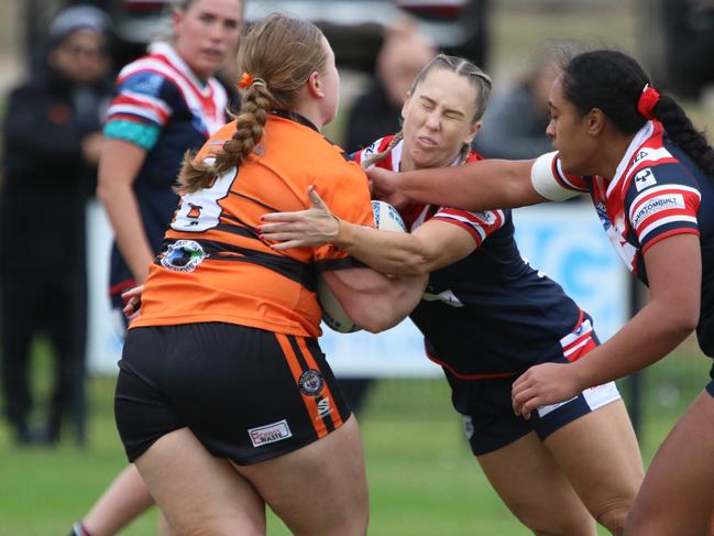 Jemma Gallagher charges into the defence. Picture Warren Gannon Photography