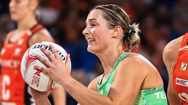 SYDNEY, AUSTRALIA - APRIL 13: Fran Williams of the Fever looks to pass during the round one Super Netball match between Giants Netball and West Coast Fever at Ken Rosewall Arena, on April 13, 2024, in Sydney, Australia. (Photo by Jenny Evans/Getty Images)
