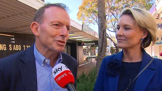 18-05-22- Tony Abbott with KAtherine Deeves campaigning in Warringah. SKY NEWS