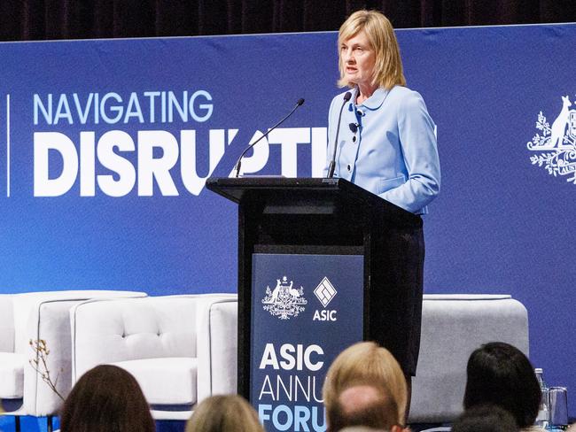 21/11/2023  ASIC deputy chair Sarah Court during the ASIC annual forum at the Sofitel in Melbourne. Aaron Francis / The Australian