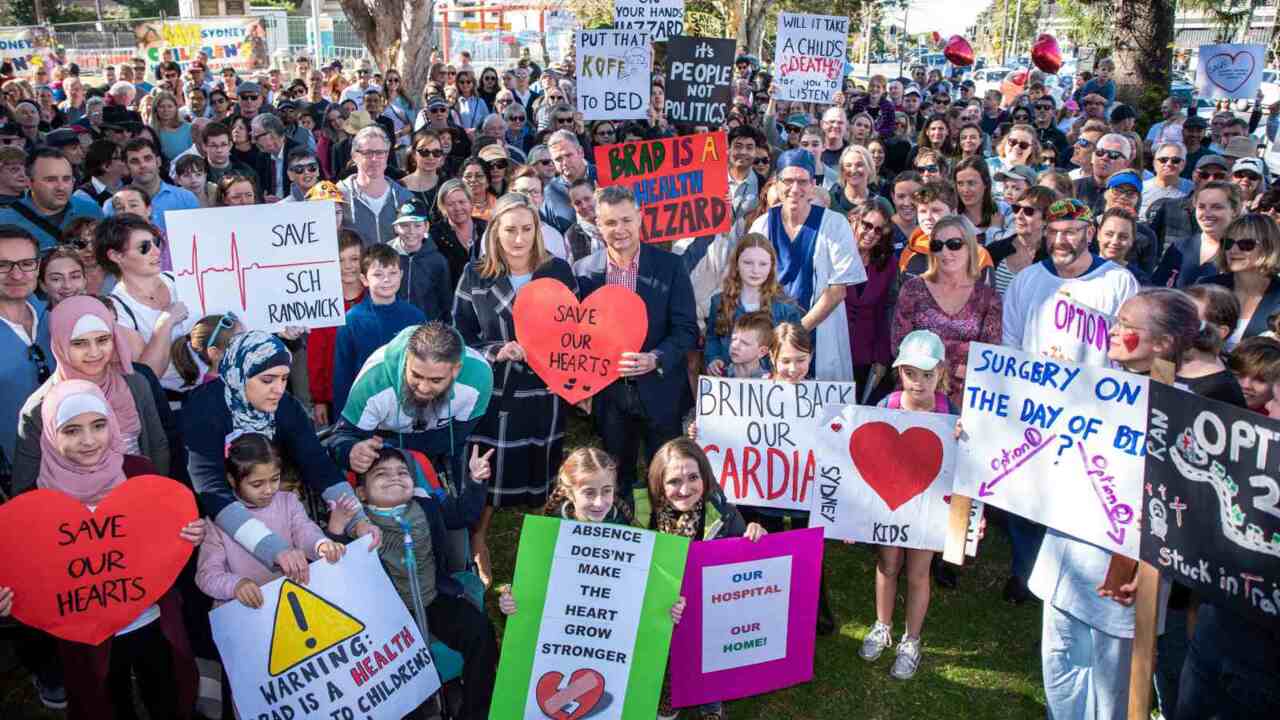 Protesters rally against closure of Randwick children's cardiac clinic