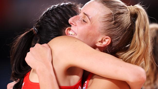 Sophie Fawns and Maddy Turner of the Swifts celebrate victory (Photo by Mark Kolbe/Getty Images)