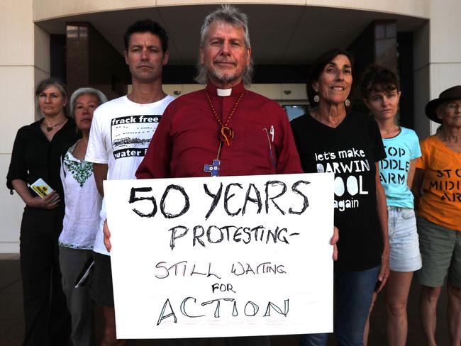 No New Gas Coalition members Grusha Leeman, Juanita Kwok, Phil Scott,  Reverend L Lee Levett-Olson,  Chris Cox, Alice Nagy and Liz Howells outside the Supreme Court in Darwin. Picture: Zizi Averill