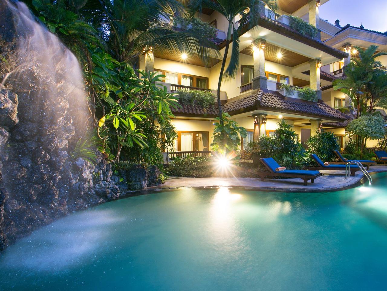  Bali  hotels price  war Top hotels cutting prices by 50 a 